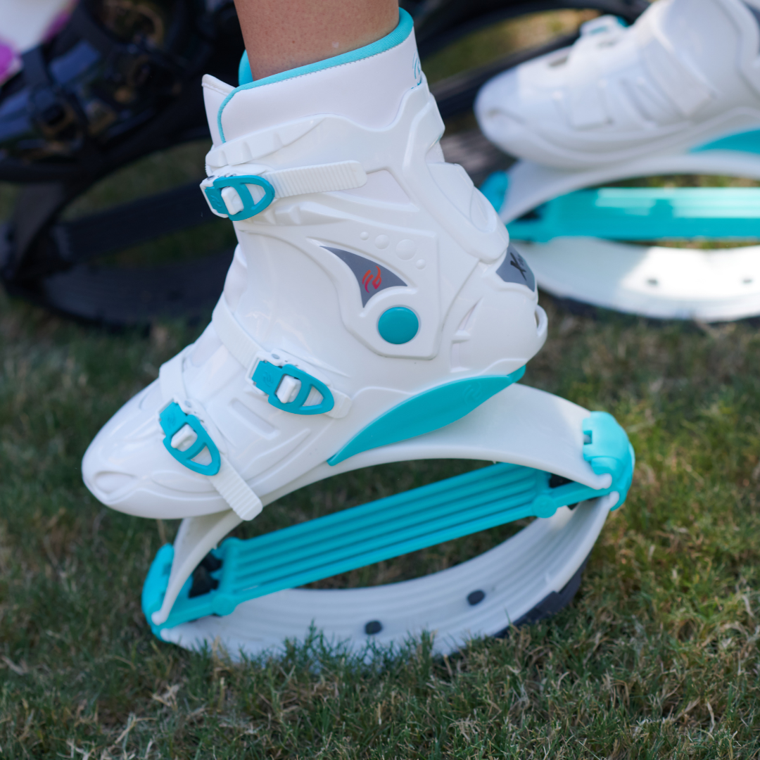 fit boots white aqua